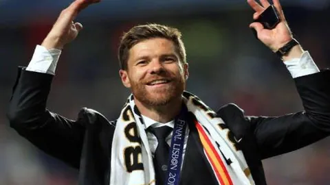 西漢姆2-0力克曼聯，鲍文建奇功，加納乔错失良机，曼聯排名跌落至第八位